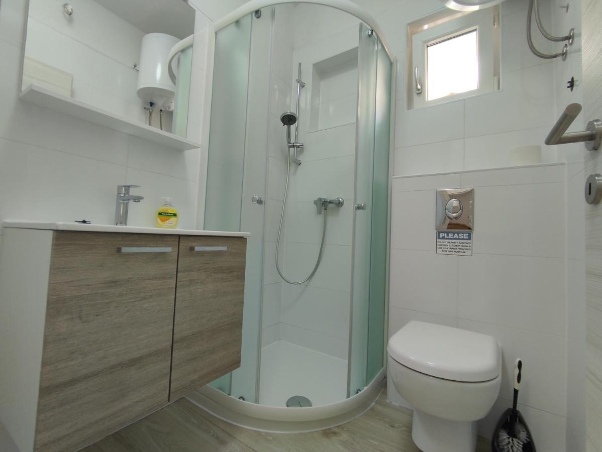 Guest House Nikola Božava Екстериор снимка