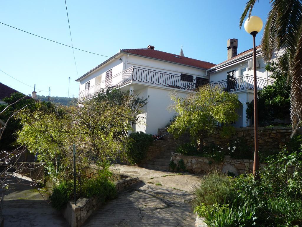 Guest House Nikola Božava Екстериор снимка
